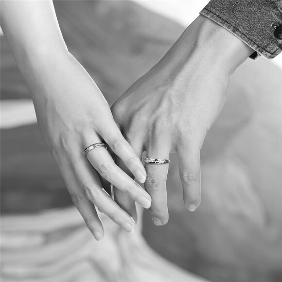 NWOT -ONE men's Adjustable 925 sterling silver stamped 925 Etched heartbeat ring - Picture 2 of 7